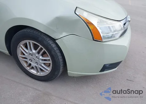 2010 Ford Focus из США, поврежденный, VIN 1FAHP3FNXAW171250